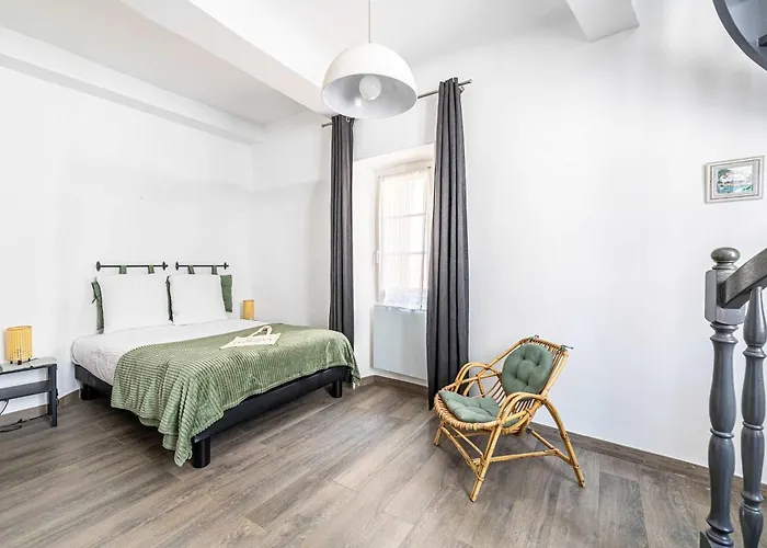 La Maison Du Suquet Duplex Avec Terrasse En Plein Centre Tatil Evi